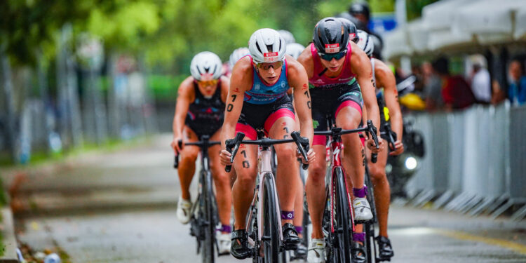 Continúa en Banyoles la Liga Nacional de Triatlón con el Náutico de Narón y el Peñota Dental Alusigma como líderes