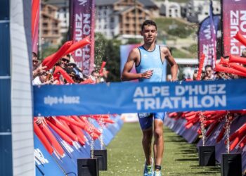 Mikel Arrassate vence el Alpe d´Huez Triathlon en su versión corta