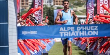 Mikel Arrassate vence el Alpe d´Huez Triathlon en su versión corta
