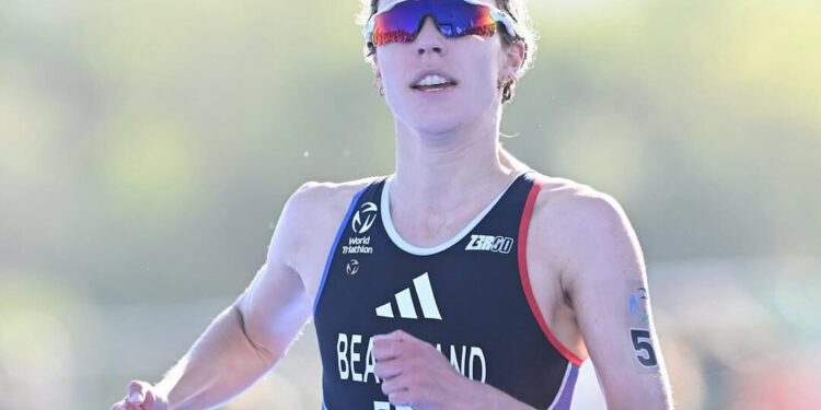 Anna Godoy firma un TOP-10 mundial en una prueba donde Cassandre Beaugrand triunfa en casa