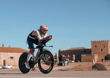 El V Triatlón Lagunas de Ruidera abre inscripciones este miércoles con un precio promocional de 48 horas