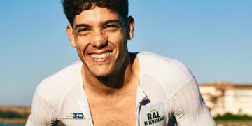 Nueva oportunidad para Guillem Montiel en T100: estará en Dubai junto con Antonio Benito