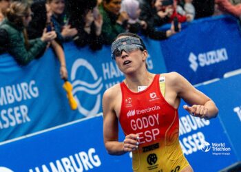 Anna Godoy repite como la mejor triatleta española del año