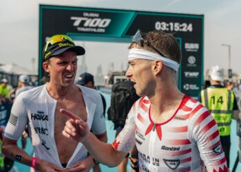 Morgan Pearson y Julie Derron ganau un T100 Dubai caótico y desconcertante