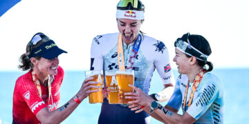 Lucy Charles conquista Marbella y consigue su segundo título mundial de IRONMAN 70.3