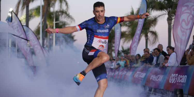 La inercia del éxito de ICAN Triathlon continúa: cubiertos el 35% de los dorsales para 2026 a un año de la competición
