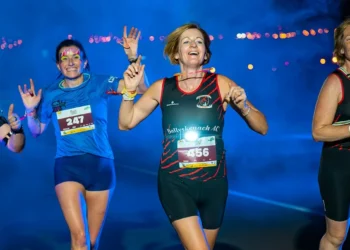 Lanzarote vive este sábado una Night Run de récord con casi 1.000 participantes corriendo bajo sus estrellas