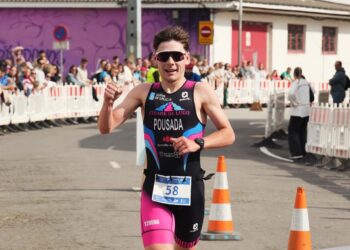 La 10K Monumental de Lugo se rinde ante los triatletas del Trifluvial