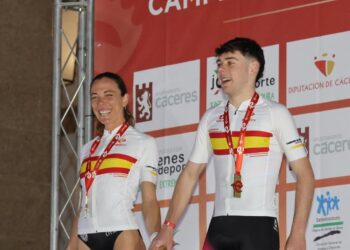 María Varo y Jarno Pousada: los campeones de España de Duatlón sobre unos bonitos y durísimos circuitos en Cáceres