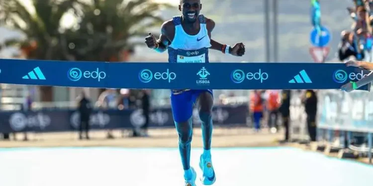 Jacob Kiplimo bate el récord del mundo de media maratón