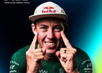 Hayden Wilde arrasa en Singapur y recuerda con fuerza que las T100 siguen siendo suyas