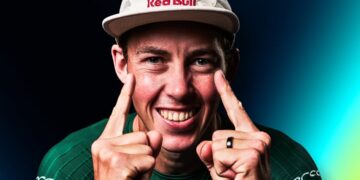 Hayden Wilde arrasa en Singapur y recuerda con fuerza que las T100 siguen siendo suyas