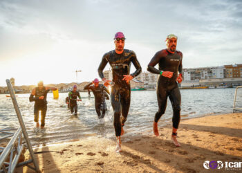 El ICAN Triathlon 2026 agota el 80% de sus dorsales a un mes de la apertura de sólo 250 dorsales para la ‘Short Distance’