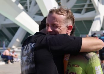 Nacho Gálvez da un golpe sobre la mesa y se proclama campeón de España de Triatlón MD