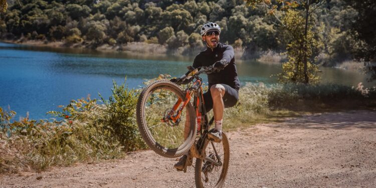 Éxito en la VI Ultramaratón BTT Gigante Lagunas de Ruidera con 700 deportistas llegados de todos los rincones de España