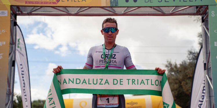 Sergio Ortiz y Patricia Bueno vuelven a reinar en Sevilla revalidando el Campeonato de Andalucía de Media Distancia
