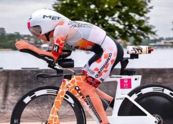 Marta Sánchez sella un TOP-5 en un IRONMAN 70.3 Elsinore de nivel y con las cosas muy apretadas