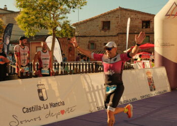 El Triatlón de Pálmaces agota sus 280 dorsales en solo cuatro días y confirma el enorme interés por su continuidad