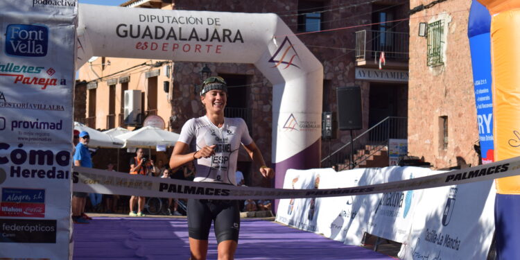 El Triatlón de Pálmaces abre sus inscripciones este lunes 1 de junio para una edición histórica donde se ha salvado de la desaparición