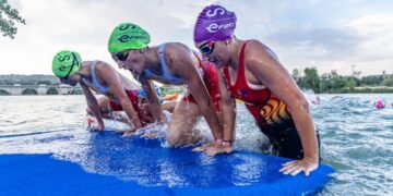 Cataluña en absoluto y Comunidad Valenciana en escolar se llevan el Campeonato de España de Triatlón por Autonomías