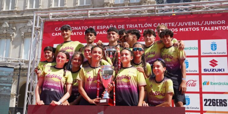 El Club Deportivo Delikia firma un doblete histórico en la Liga Nacional de Triatlón de Talentos 2026