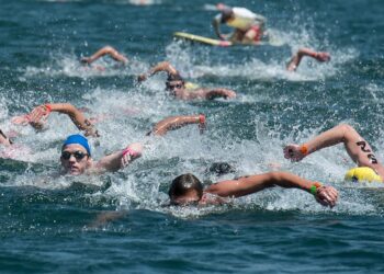 Copa del Mundo de Tiszaújváros deja un dato de vergüenza: 24 amonestaciones por juego sucio en la natación