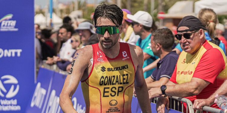 Alberto González ya acaricia el TOP-10 del Mundial 2026 con Vasco Vilaca líder