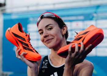 La triatleta perfecta (e inalcanzable): Cassandre Beaugrand convierte España en el corazón de su imperio