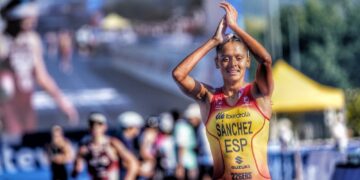 Candela Sánchez roza el podio en el Campeonato del Mundo júnior de Triatlón