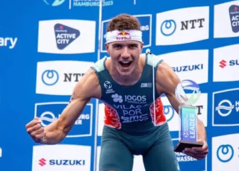 Vasco Vilaça se proclama campeón del mundo de Triatlón en Pontevedra