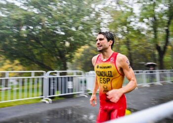 Alberto González rescata un bronce para España en una accidentada Copa del Mundo de Pekín